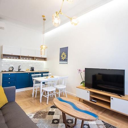 Luxury Suite In City Centre Sarajevo Bagian luar foto